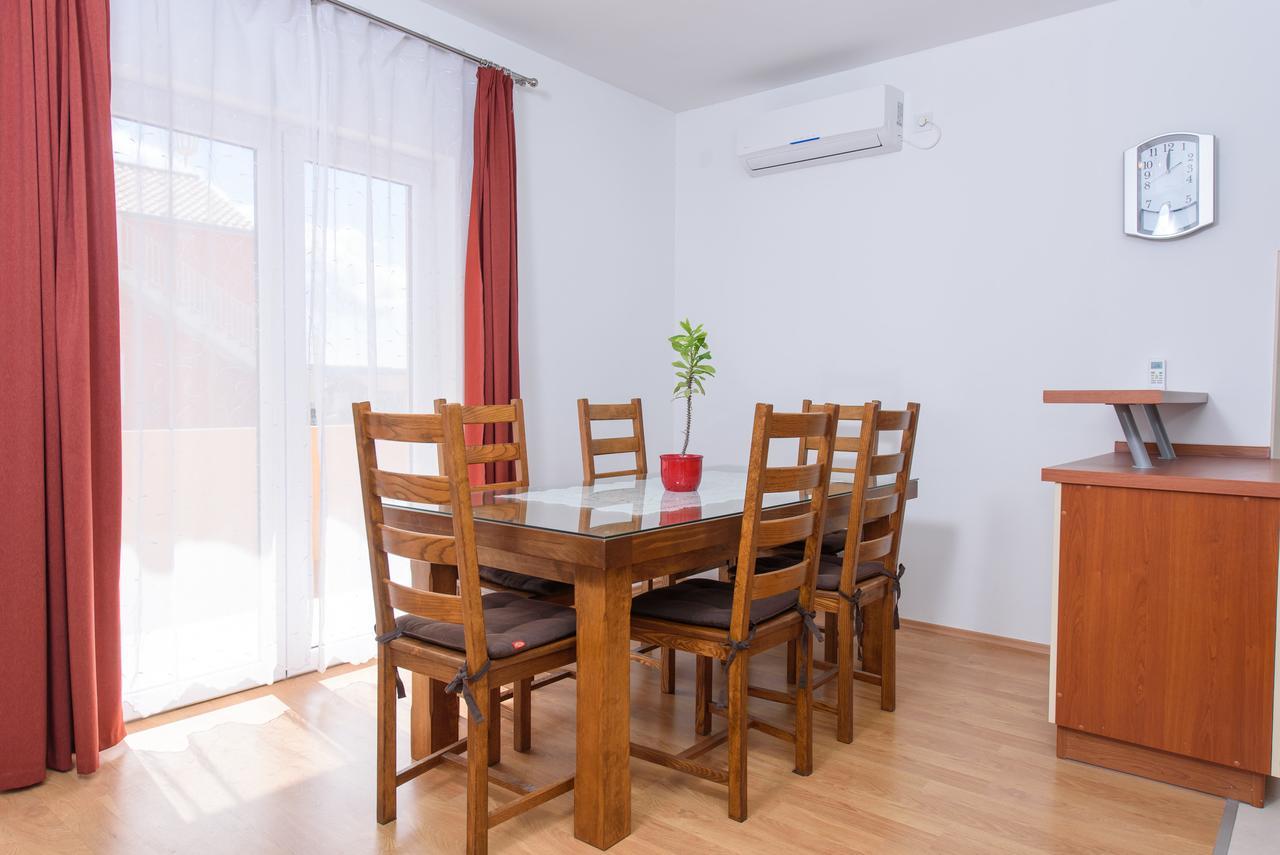 Apartment Drmic Каштела Экстерьер фото